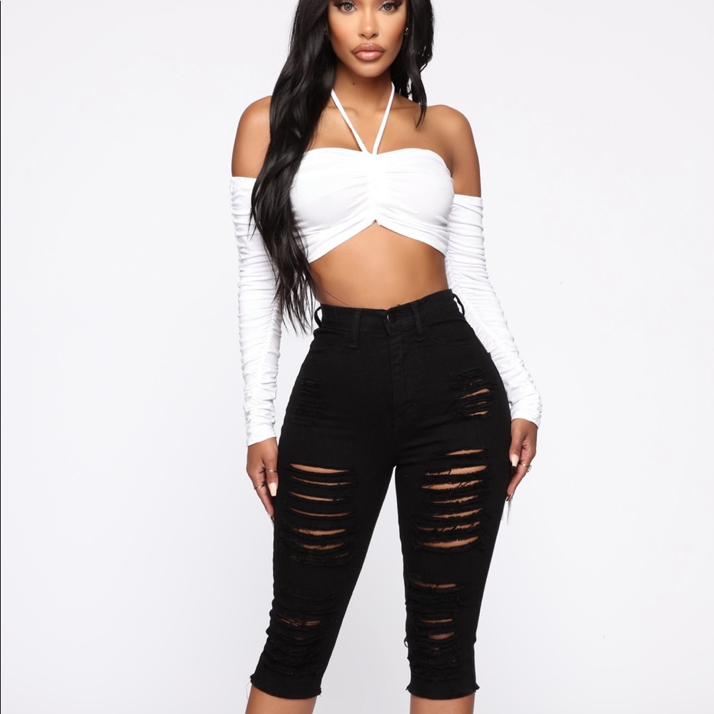 Fashion Nova Black Ripped Cropped Jeans